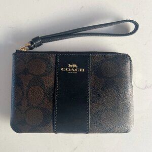 Coach Corner Zip Wristlet in Signature Canvas